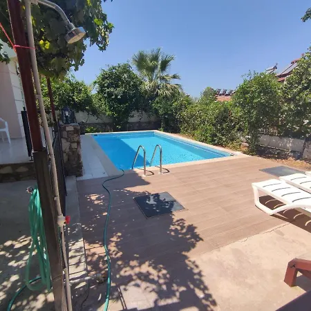 Oeluedeniz Ovacikta Oezel Havuzlu Villa * Fethiye